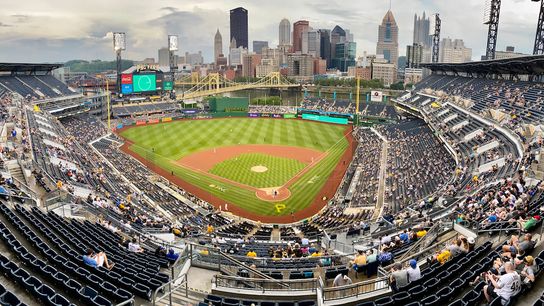 Final: Dodgers 5, Pirates 3 taken at PNC Park (Live coverage)